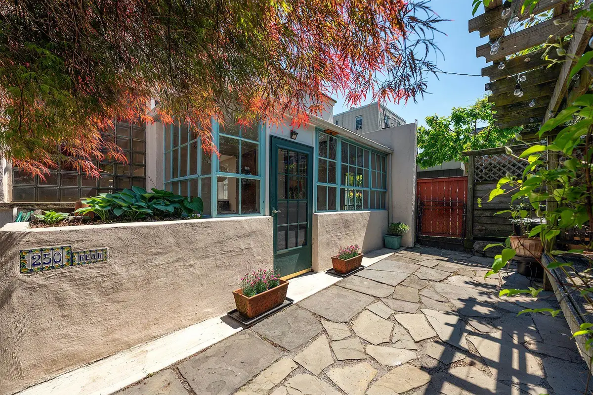 133 MOUNTAIN RD, Jersey City, NJ 07307 - #1
