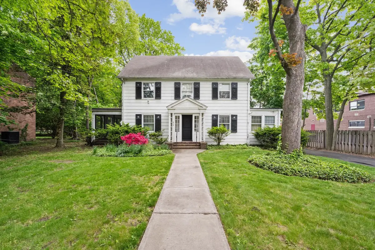 819 ROANOKE AVE, Elizabeth, NJ 07208 - #1