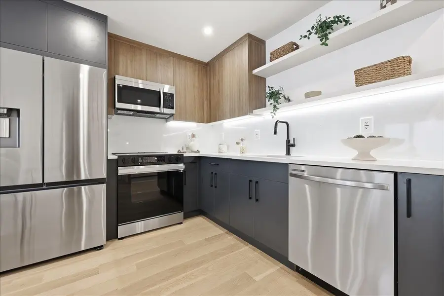 105 LAIDLAW AVE #4 (carriage house), Jersey City, NJ 07306 - #2