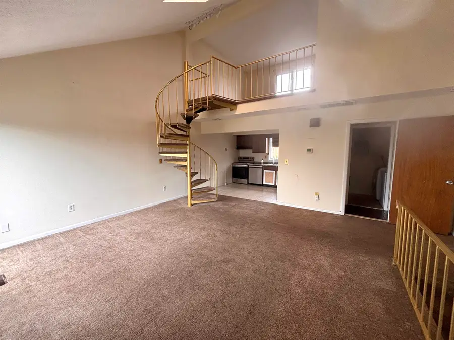 194 CHARLES ST, Secaucus, NJ 07094 - #3