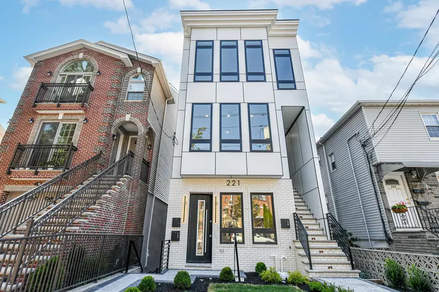 221 COLUMBIA AVE #1, Jersey City, NJ 07307 - #2