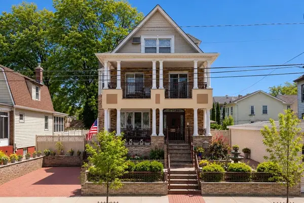 12 EAST 3RD ST, Bayonne, NJ 07002