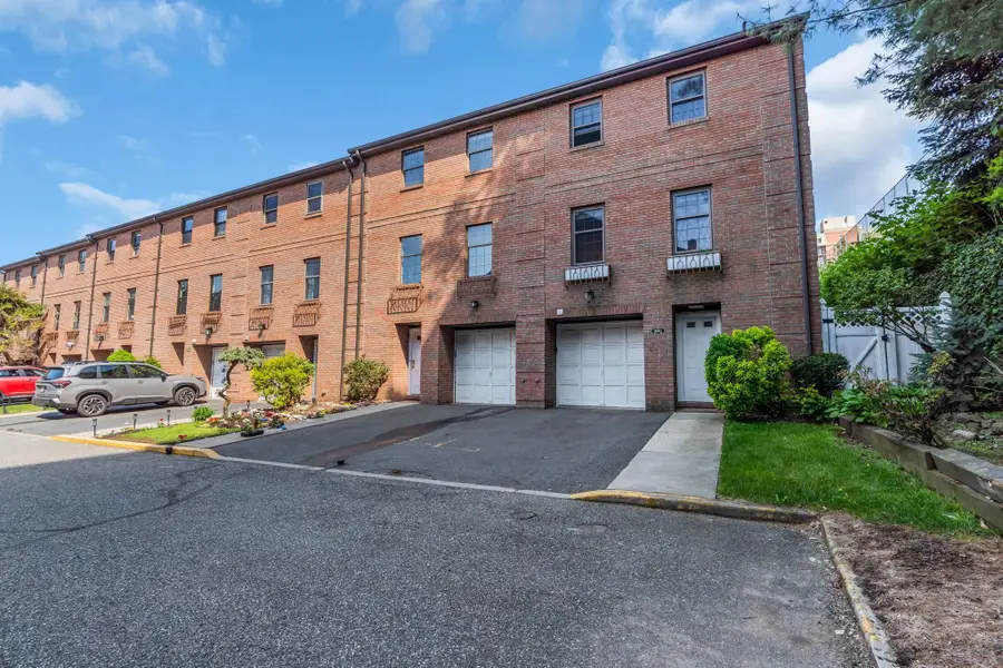 3661 MEADOW LANE #3661, North Bergen, NJ 07047 - #3