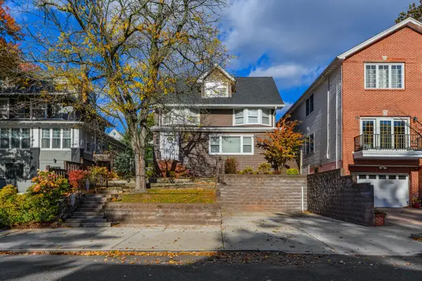 69-71 WEST 36TH ST, Bayonne, NJ 07002
