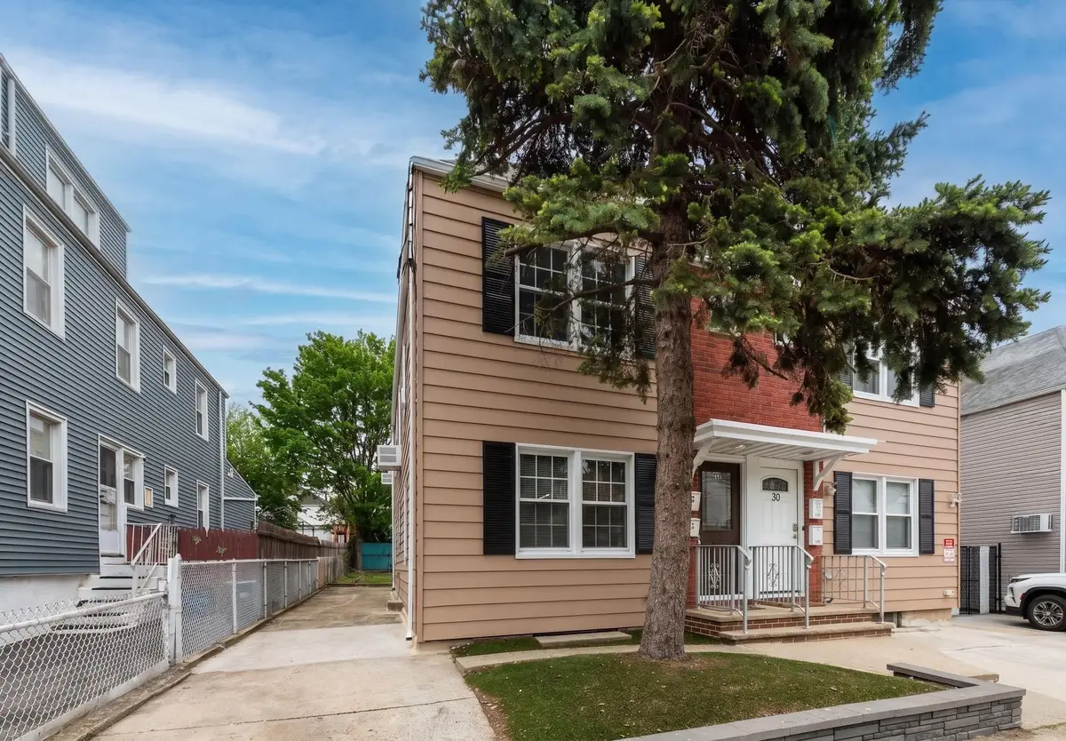 32 KELLY PARKWAY, Bayonne, NJ 07002 - #1