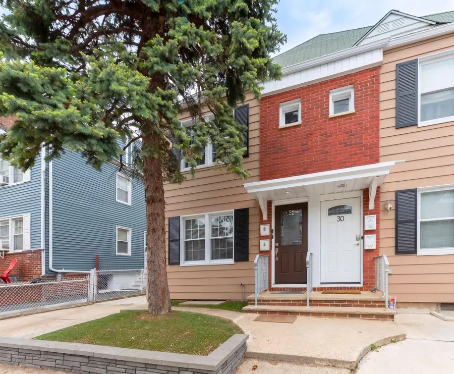 32 KELLY PARKWAY, Bayonne, NJ 07002 - #2