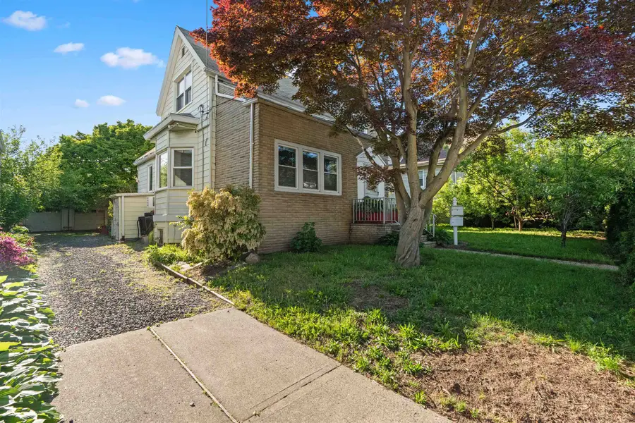 51 LEXINGTON AVE, Bayonne, NJ 07002 - #3