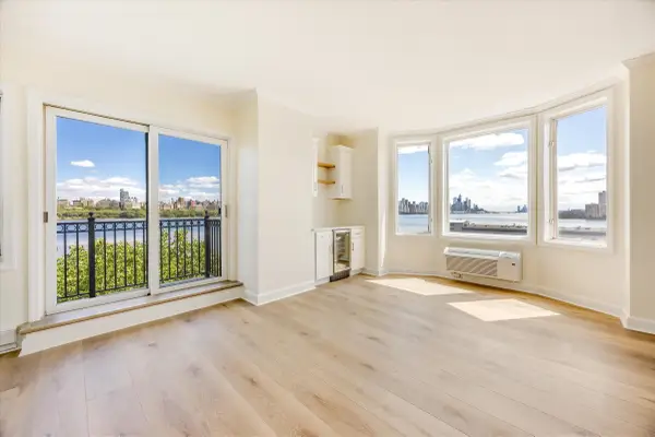 6315 CITY PL #6315, Edgewater, NJ 07020