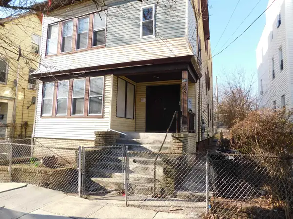 282 RENNER AVE #3, Newark, NJ 07112-3227