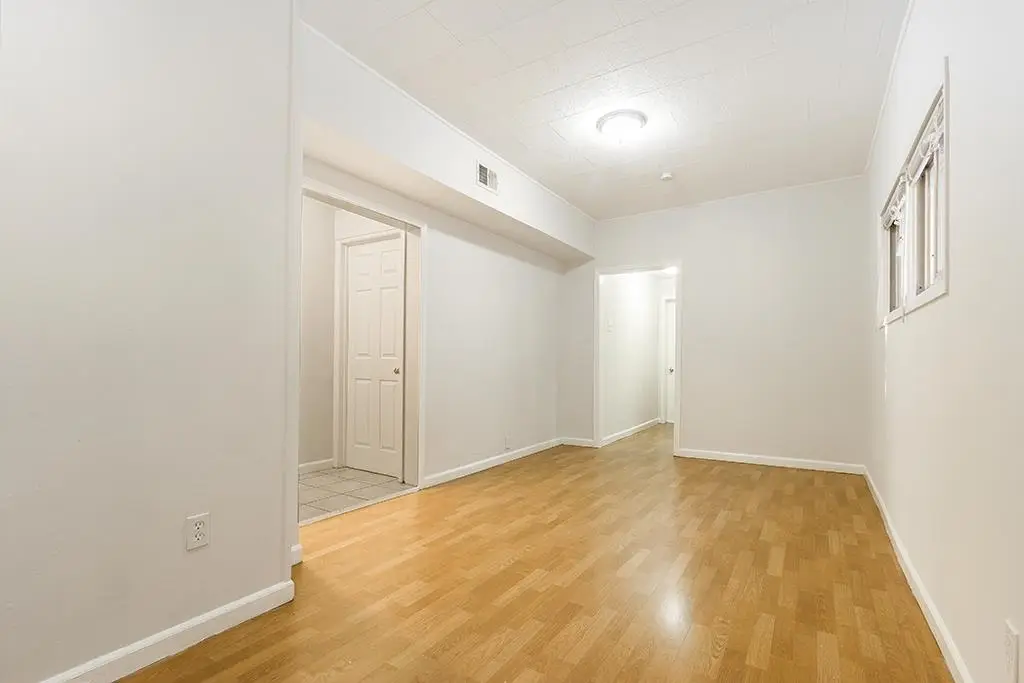 235 DUNCAN AVE, Jersey City, NJ 07306 - #1