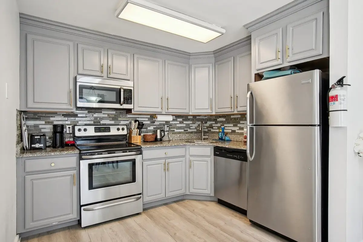 416 68TH ST #11, Guttenberg, NJ 07093 - #1
