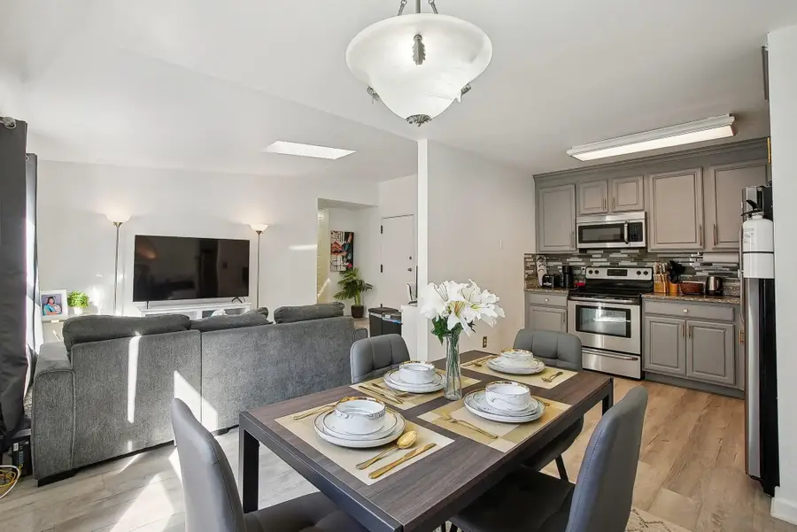 416 68TH ST #11, Guttenberg, NJ 07093 - #3
