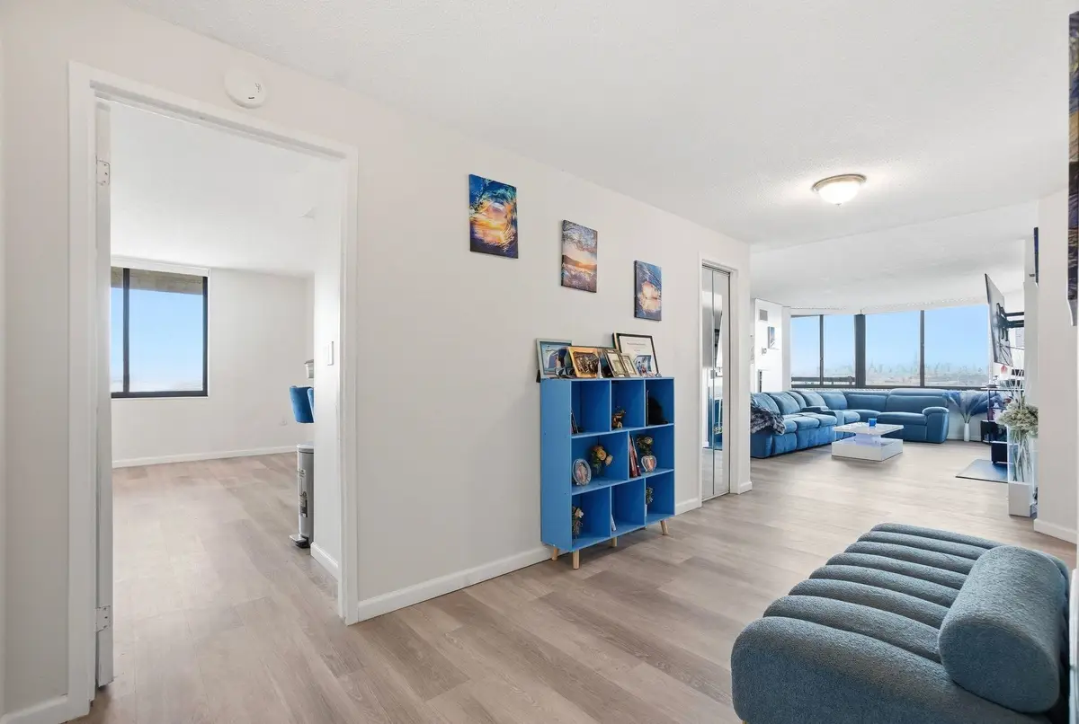 1633 HARMON COVE TOWER #1633, Secaucus, NJ 07094 - #1