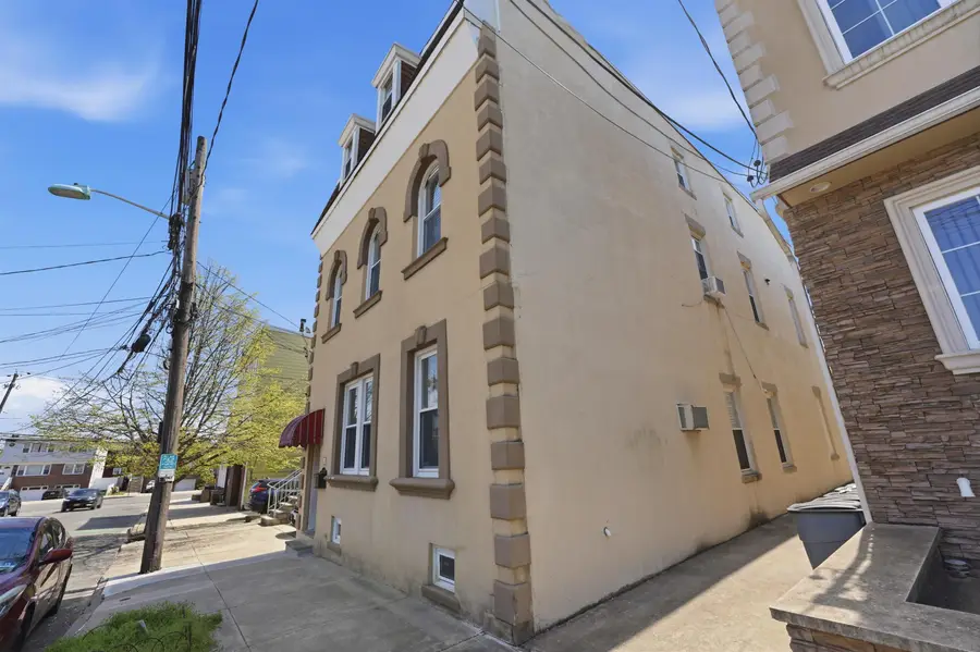 82 EAST 26TH ST, Bayonne, NJ 07002 - #2