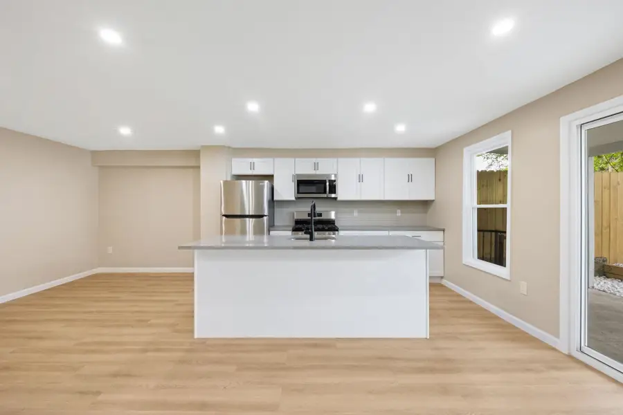171 VAN HORNE ST, Jersey City, NJ 07304 - #2