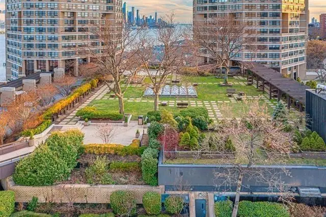 7000 BLVD EAST #27G, Guttenberg, NJ 07093 - #3