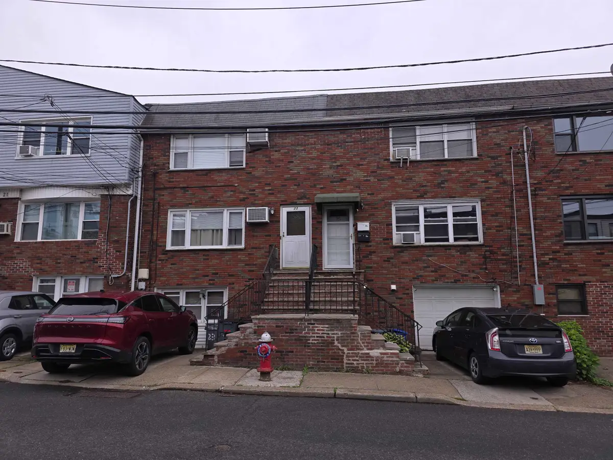 23 ALAN TERRACE, Jersey City, NJ 07306 - #1