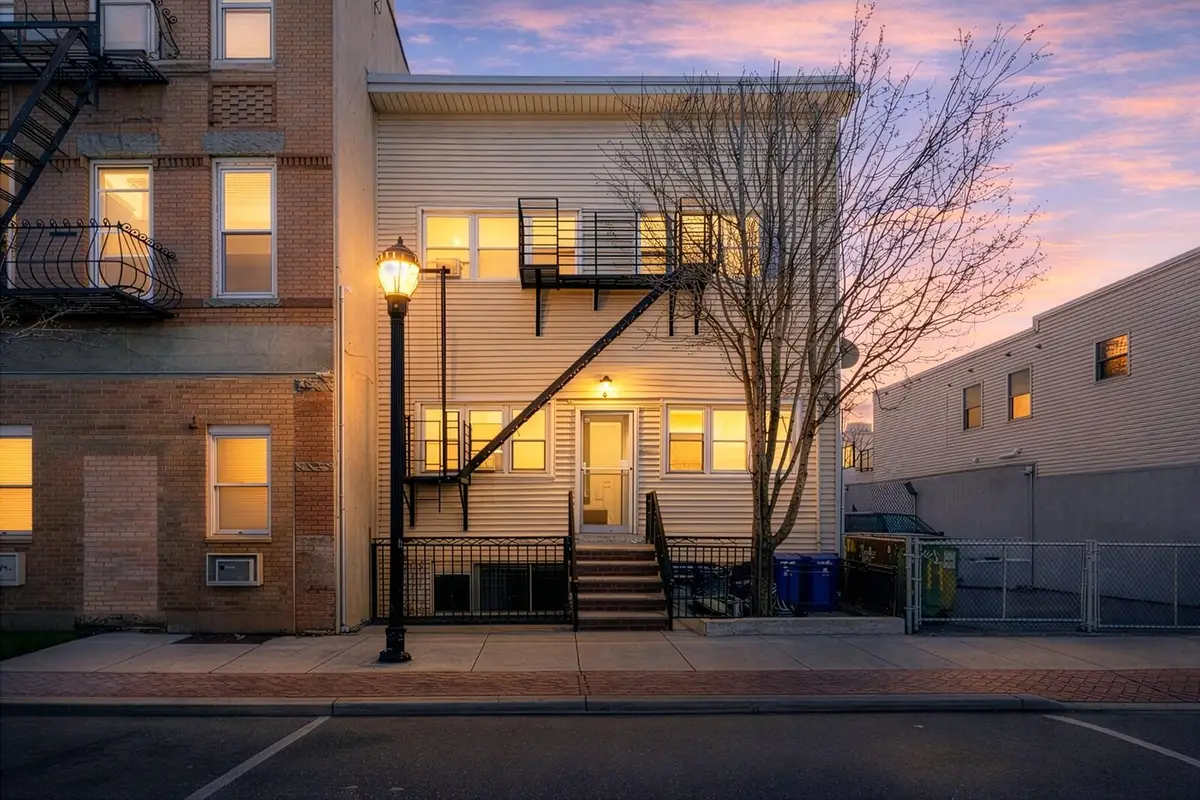 513 11TH ST, Union City, NJ 07087 - #1