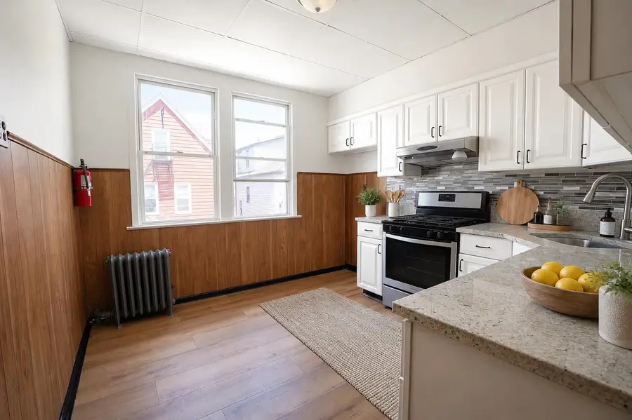 15 NEWARK BAY CT, Bayonne, NJ 07002 - #2