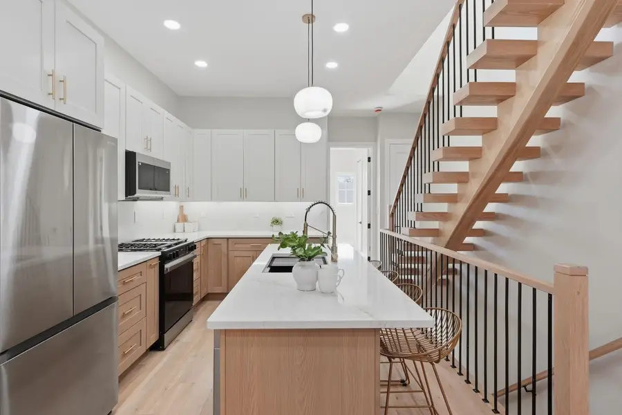 477 MARTIN LUTHER KING JR DR, Jersey City, NJ 07304 - #3