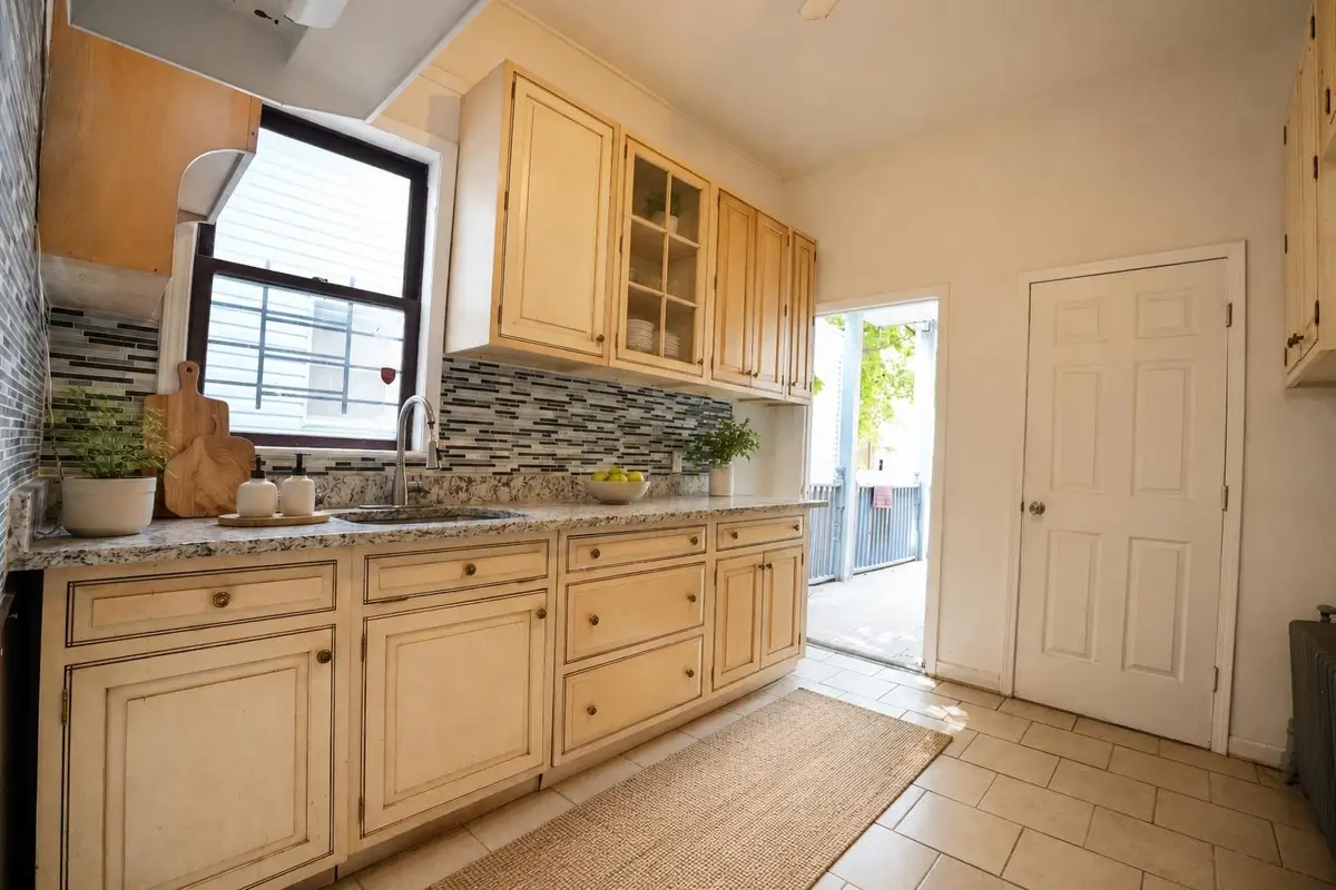 465 BERGEN AVE, Jersey City, NJ 07304 - #1