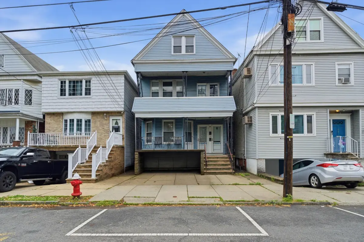 82 WEST 15TH ST, Bayonne, NJ 07002 - #1