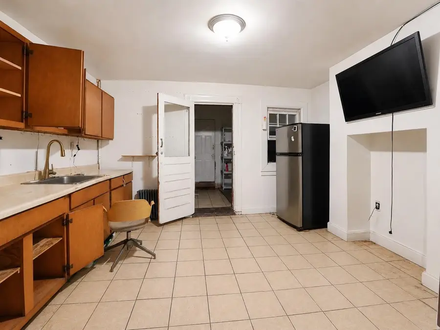187 CARTERET AVE, Jersey City, NJ 07305 - #3