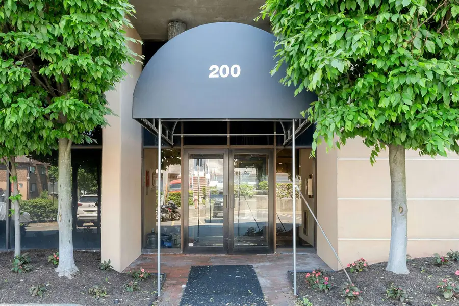 200 DIVISION ST #6G, Cliffside Park, NJ 07010 - #2