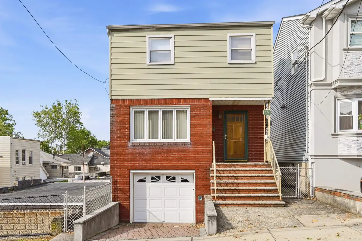 136 POPLAR ST, Jersey City, NJ 07307 - #1