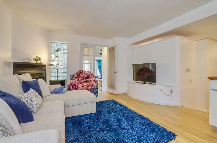 82 BLOOMFIELD ST #1B, Hoboken, NJ 07030 - #3