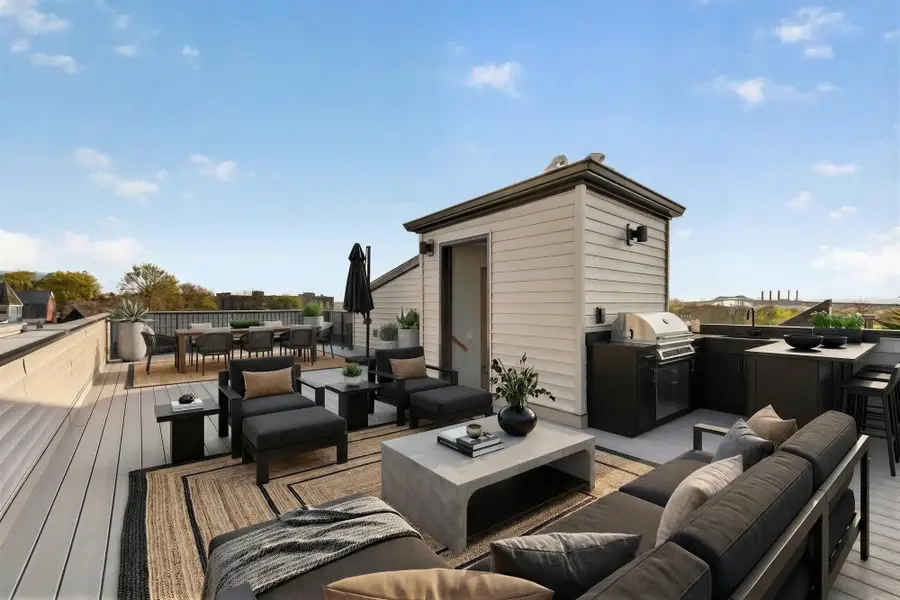 126 DE KALB AVE #3, Jersey City, NJ 07306 - #3