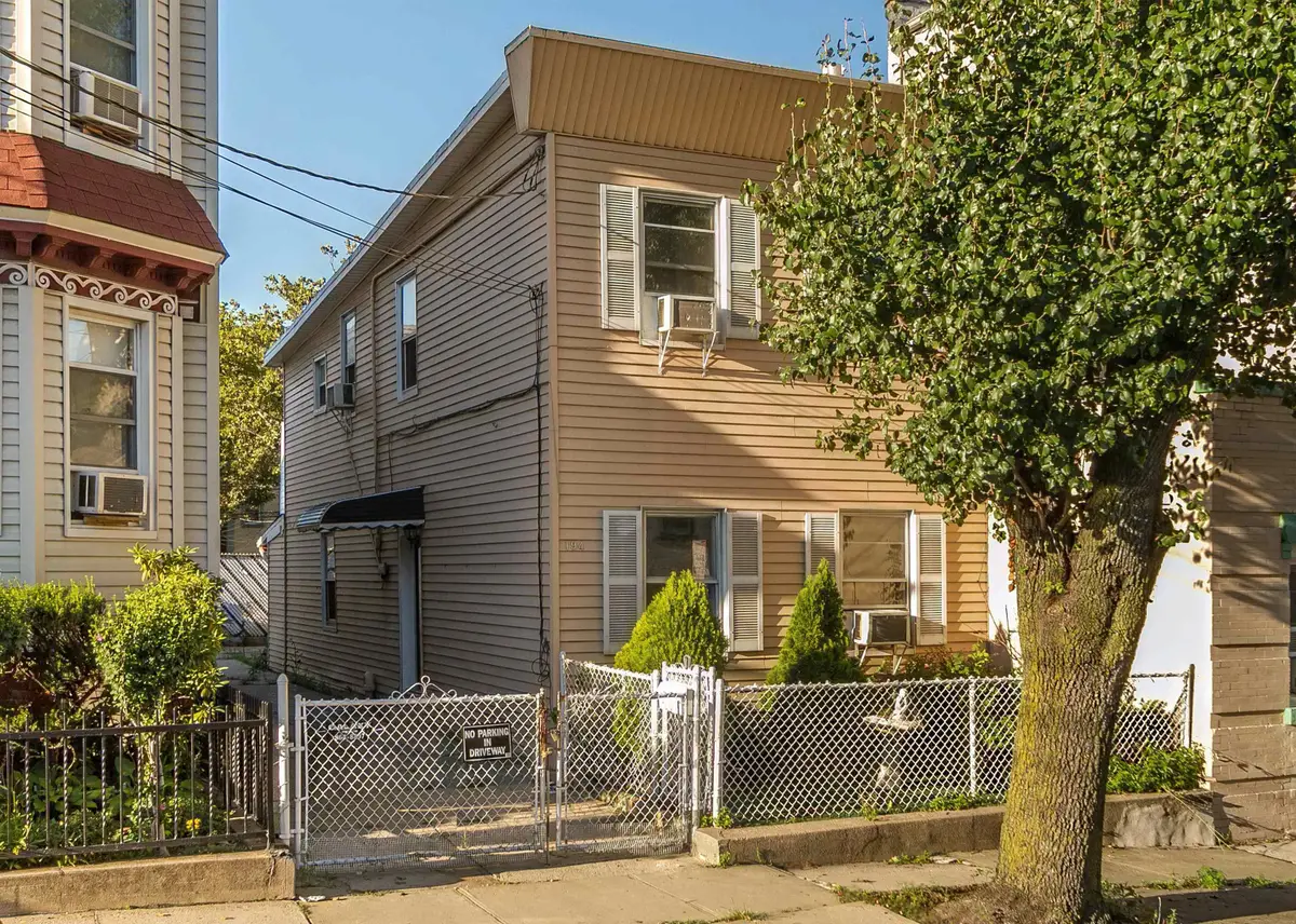 194 HOPKINS AVE, Jersey City, NJ 07306 - #1