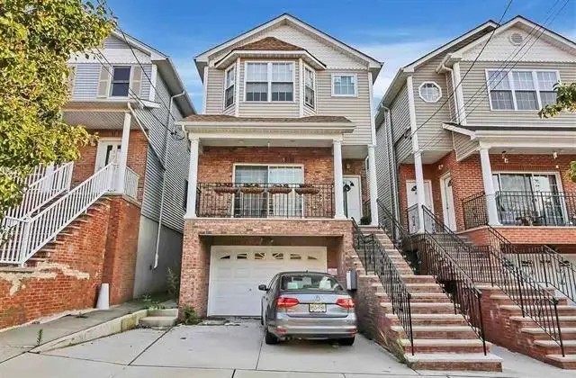 176 WEST 54TH ST, Bayonne, NJ 07002 - #1