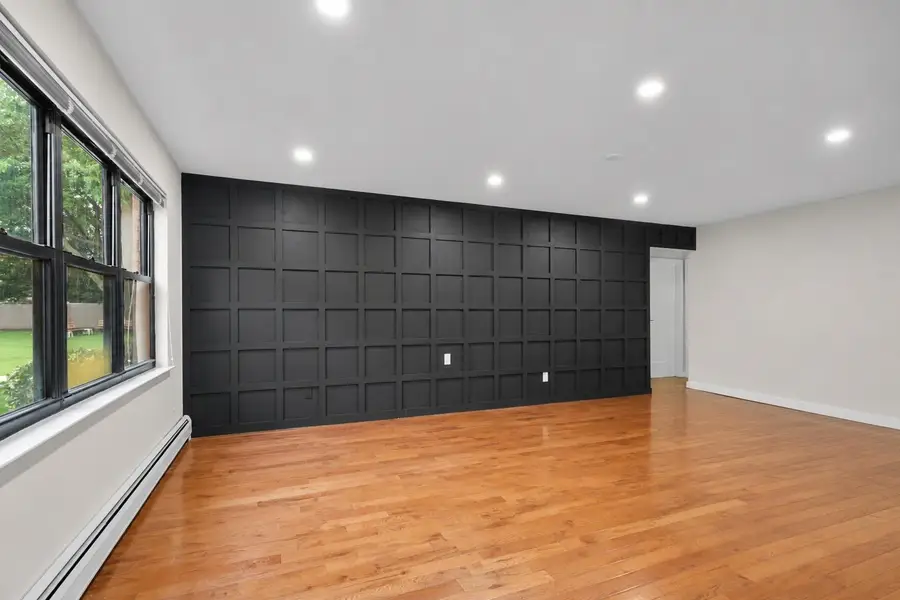 29 NORTH END DR, Secaucus, NJ 07094 - #2