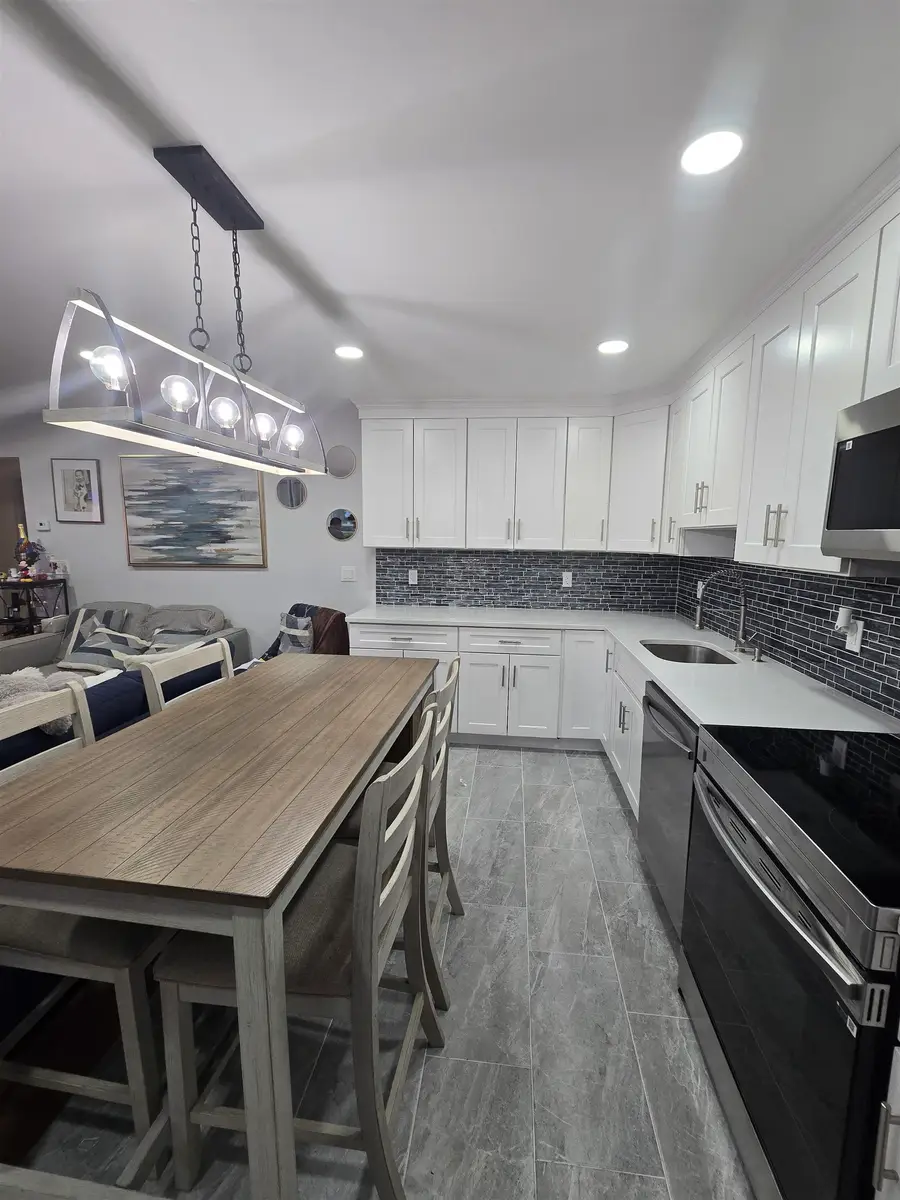 2 RADIO AVE #A18, Secaucus, NJ 07094 - #3