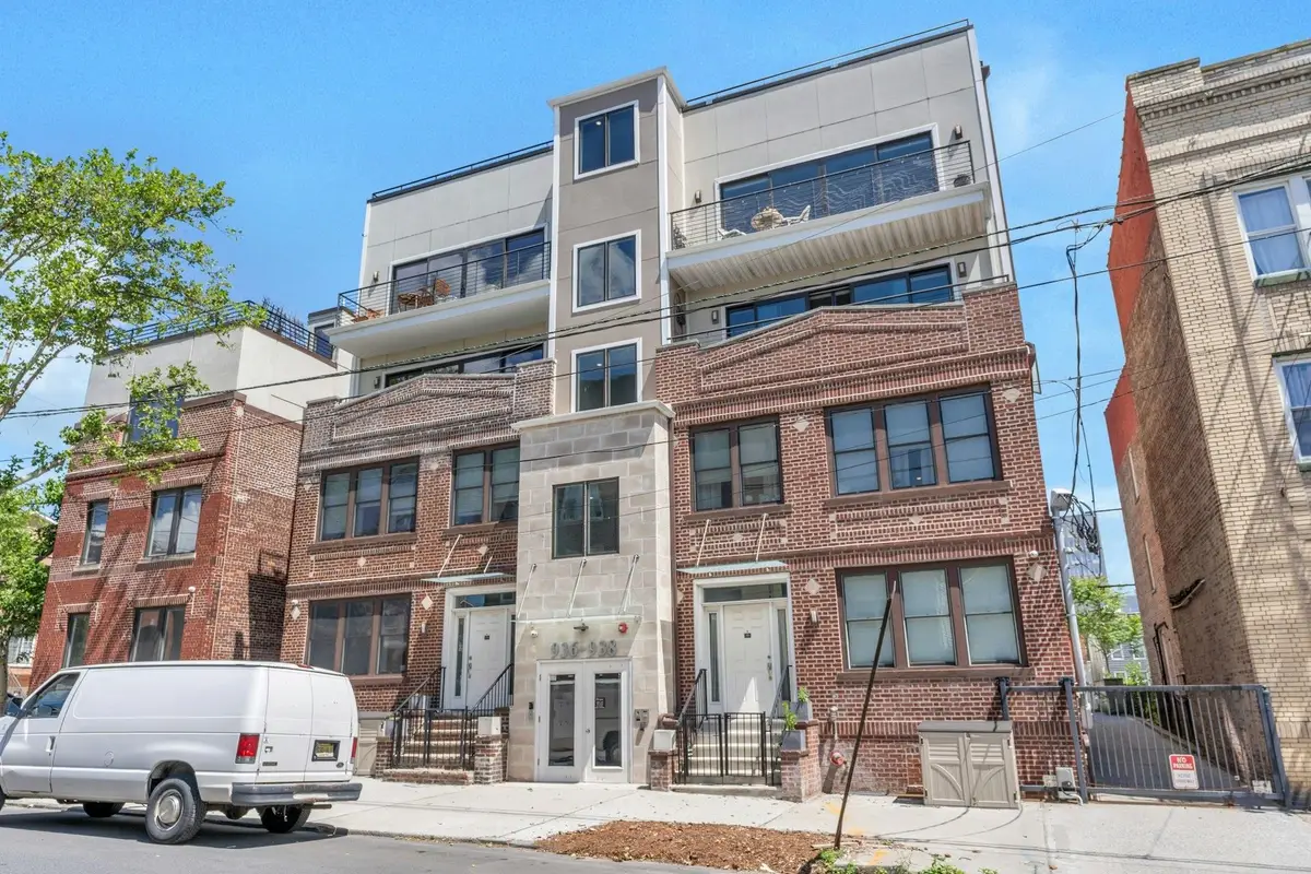 936 PAVONIA AVE #4A, Jersey City, NJ 07306 - #1