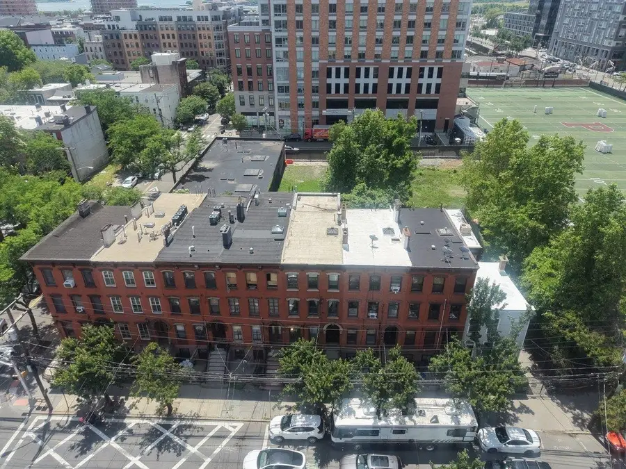 171 GRAND ST, Jersey City, NJ 07302 - #3