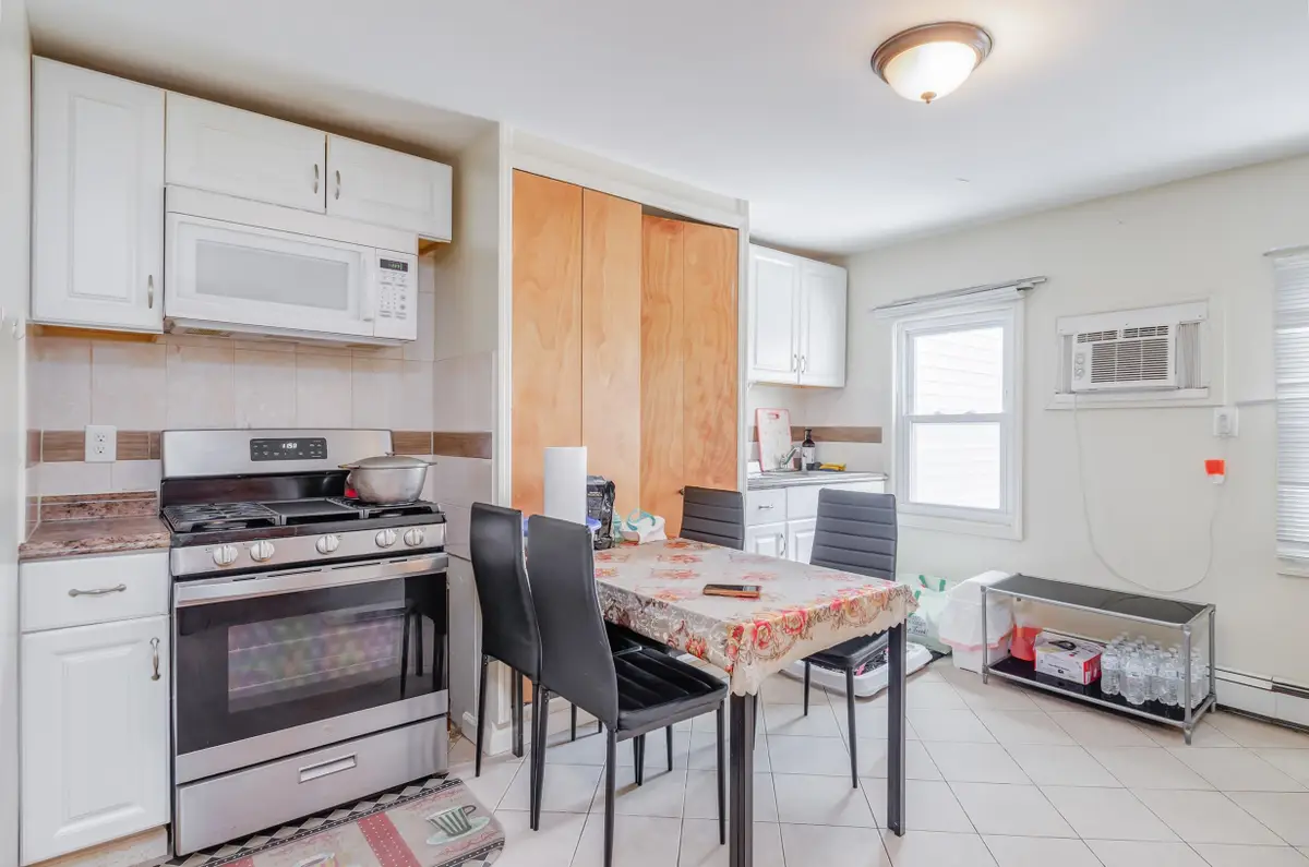 77 WALLIS AVE, Jersey City, NJ 07306 - #1