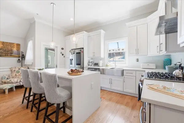 41 BENTLEY AVE #1, JC, Journal Square, NJ 07304