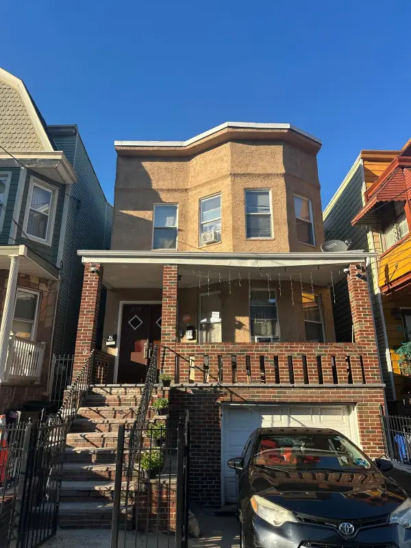 210 WILKINSON AVE, JC, Greenville, NJ 07305