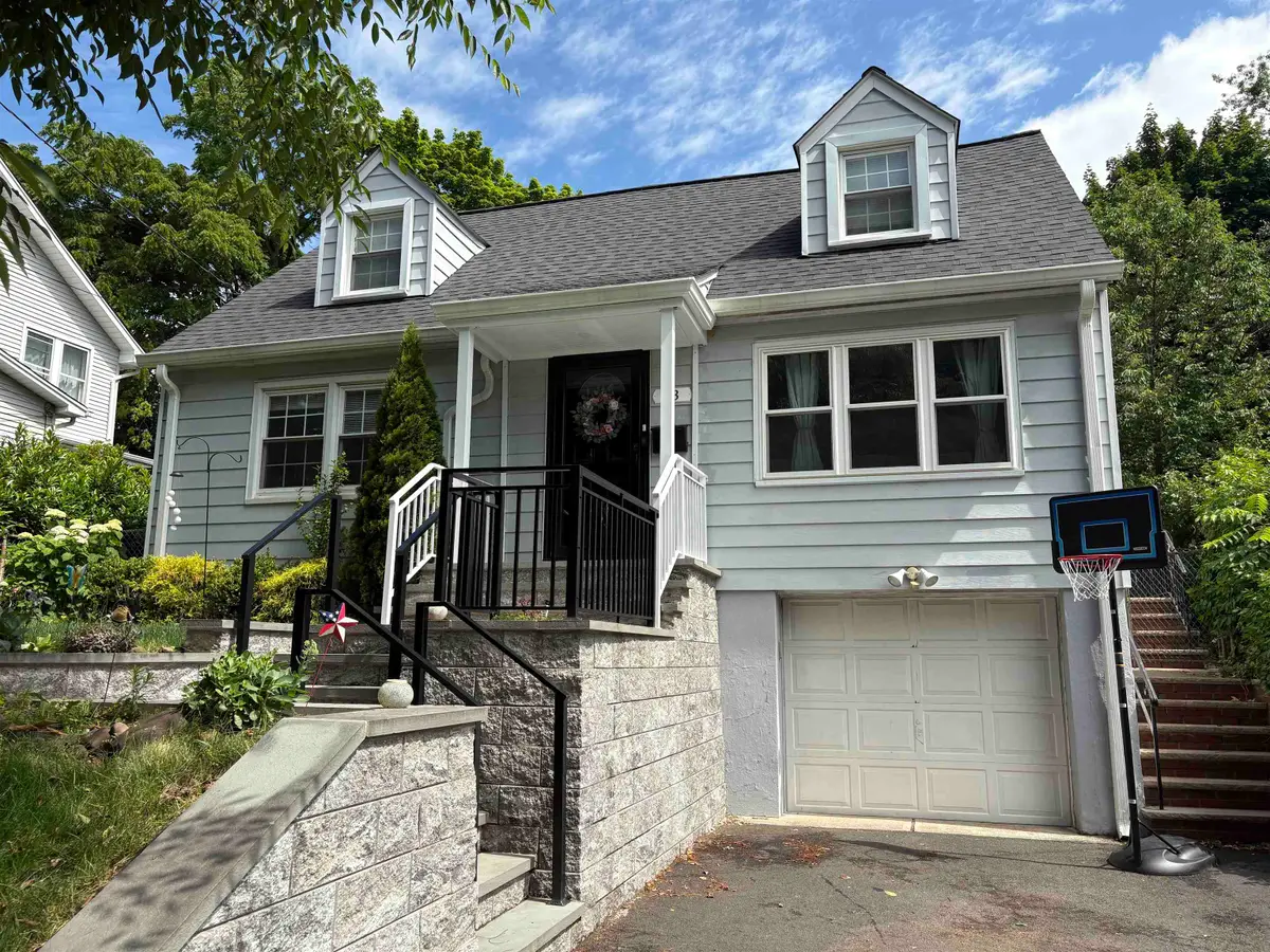 33 YANTECAW AVE, Bloomfield, NJ 07003-2834 - #1