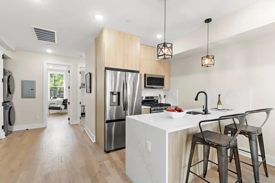 161A NEW YORK AVE #B, Jersey City, NJ 07307 - #2