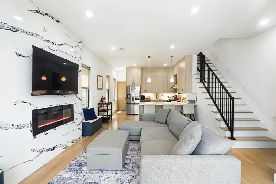 231 CLINTON AVE #2, Jersey City, NJ 07304 - #3