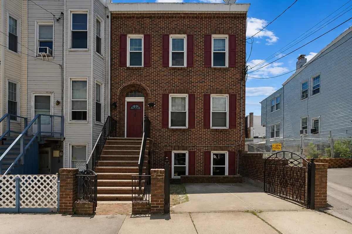 27 LINCOLN ST, Jersey City, NJ 07307 - #1