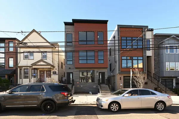 99 THORNE ST #3RD, JC, Heights, NJ 07307