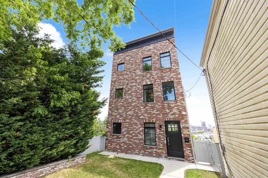 107 MOUNTAIN RD, Jersey City, NJ 07307 - #3