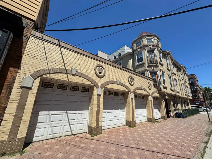 600 GRAND ST, Hoboken, NJ 07030 - #2