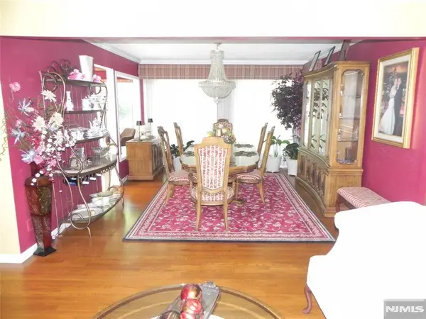 8 MARIANI DR, Little Ferry, NJ 07643