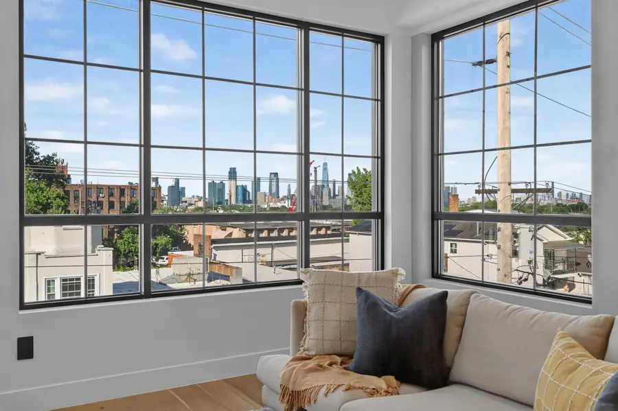 31 BAYVIEW AVE #2, Jersey City, NJ 07305 - #2
