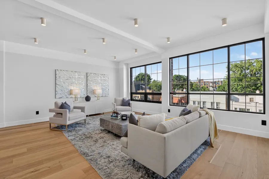 31 BAYVIEW AVE #2, Jersey City, NJ 07305 - #3